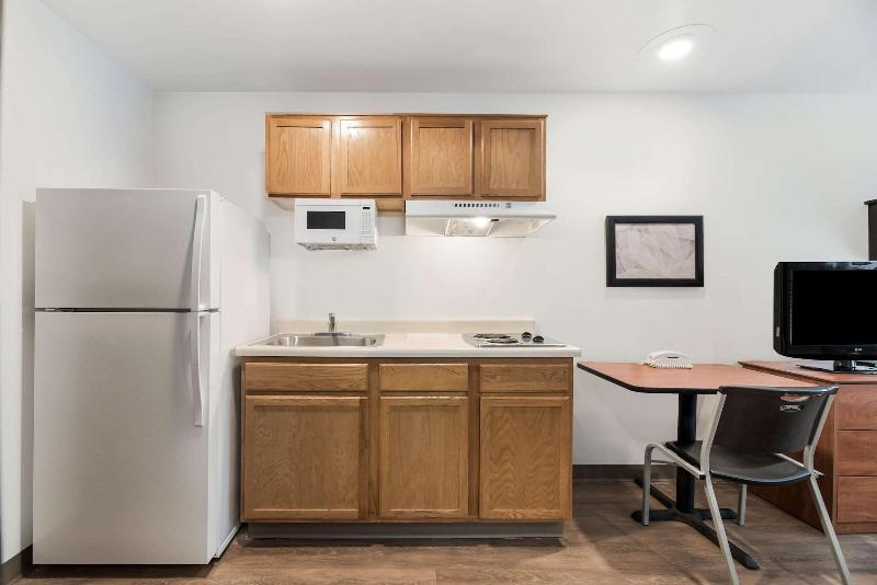 Extended Stay America Select Suites-Orlando-East image