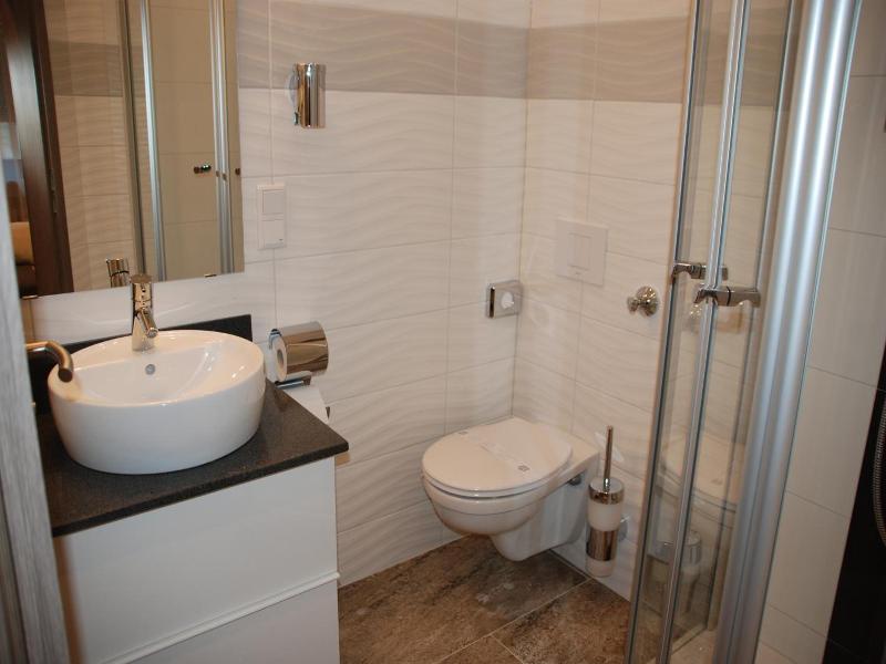 Hotel Zur Linde image