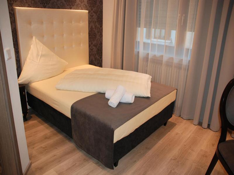 Hotel Zur Linde image
