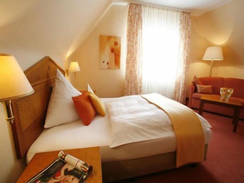Hotel Zur Linde image