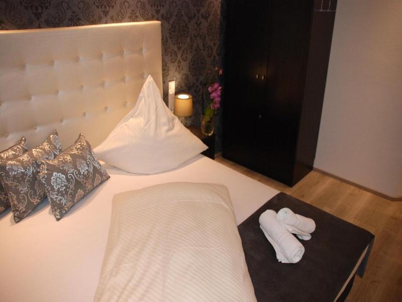 Hotel Zur Linde image