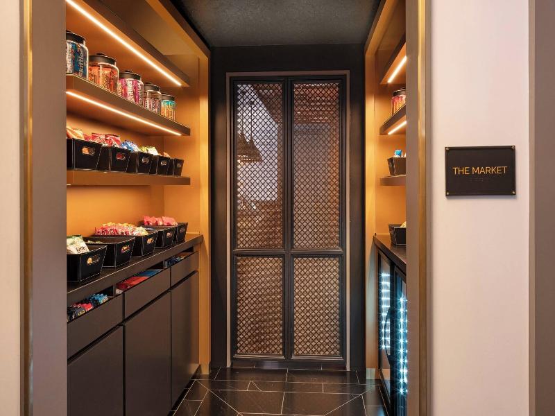 Courtyard by Marriott San Francisco Downtown/Van N image