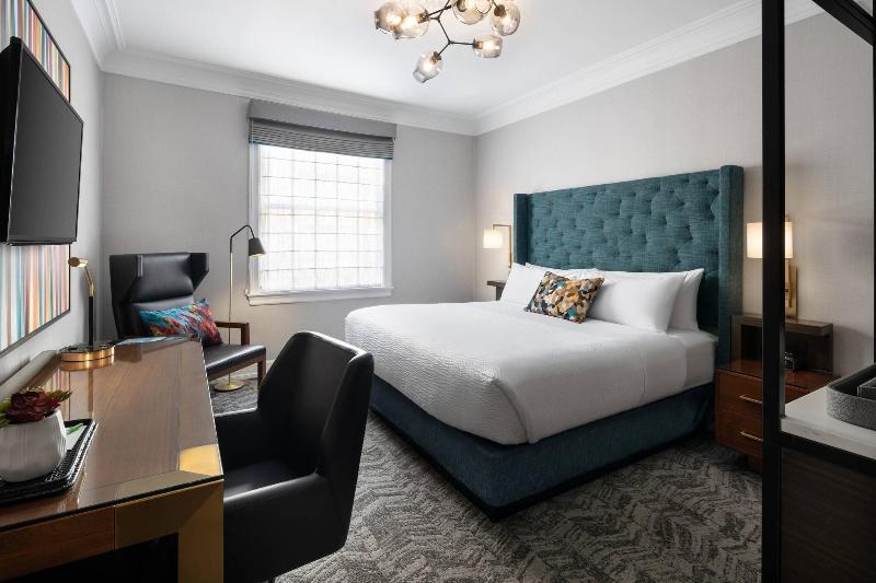 Courtyard by Marriott San Francisco Downtown/Van N image