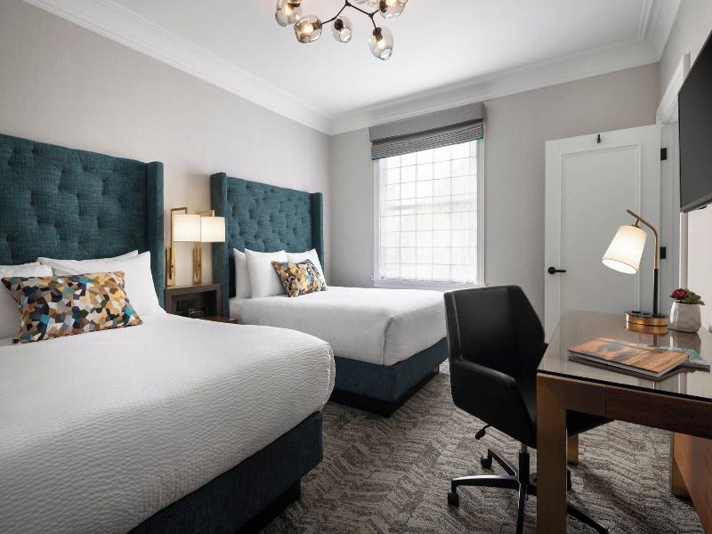 Courtyard by Marriott San Francisco Downtown/Van N image