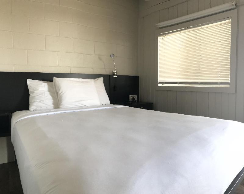 The Cedar Motel image