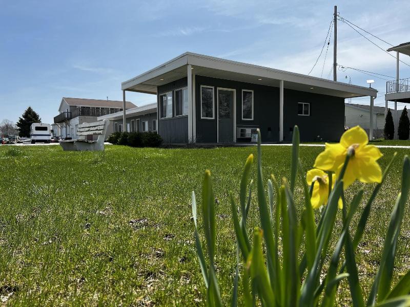 The Cedar Motel image
