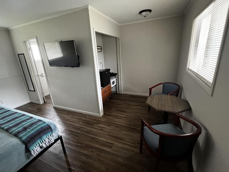 The Cedar Motel image