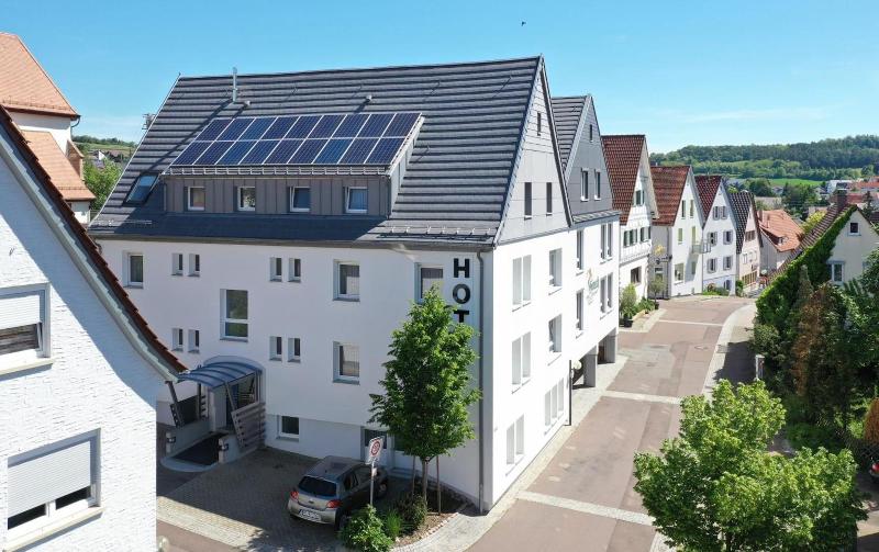 Hotel - Restaurant Hirsch image