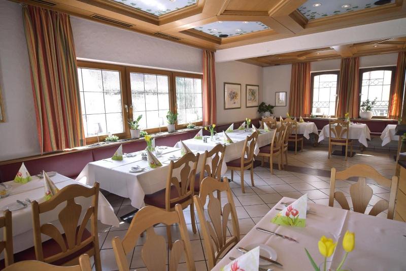 Hotel - Restaurant Hirsch image