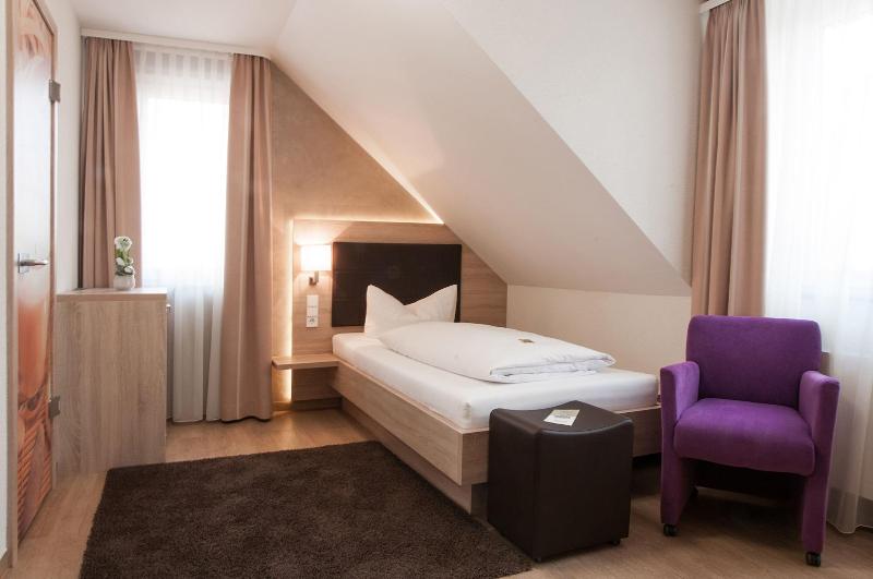 Hotel - Restaurant Hirsch image