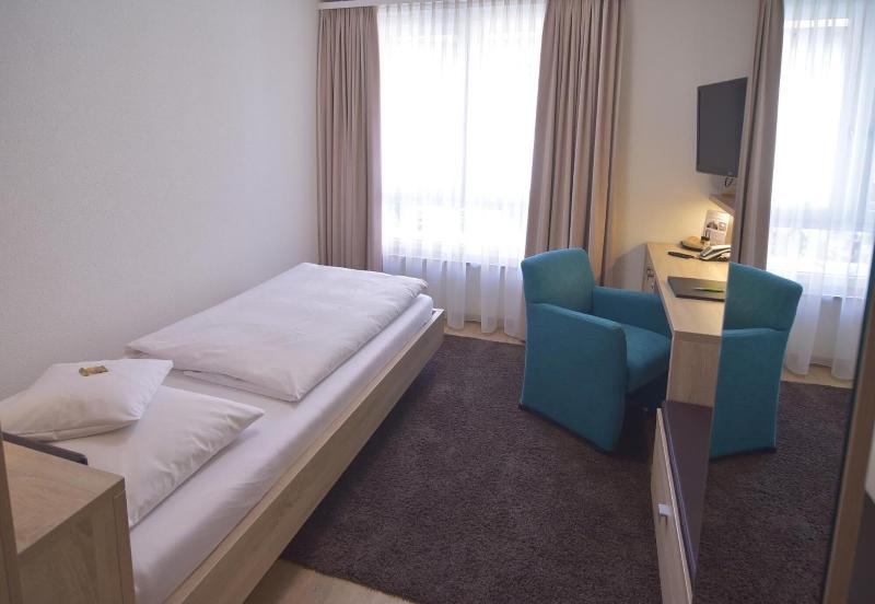 Hotel - Restaurant Hirsch image