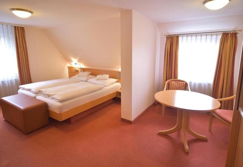 Hotel - Restaurant Hirsch image