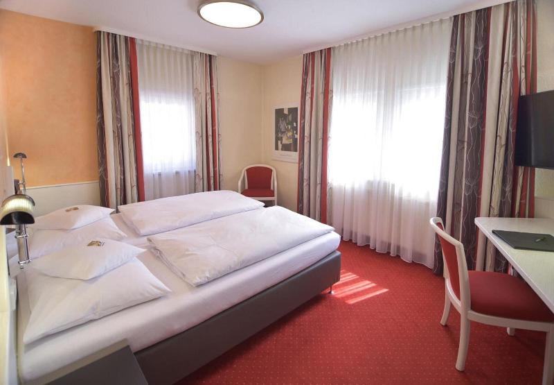 Hotel - Restaurant Hirsch image