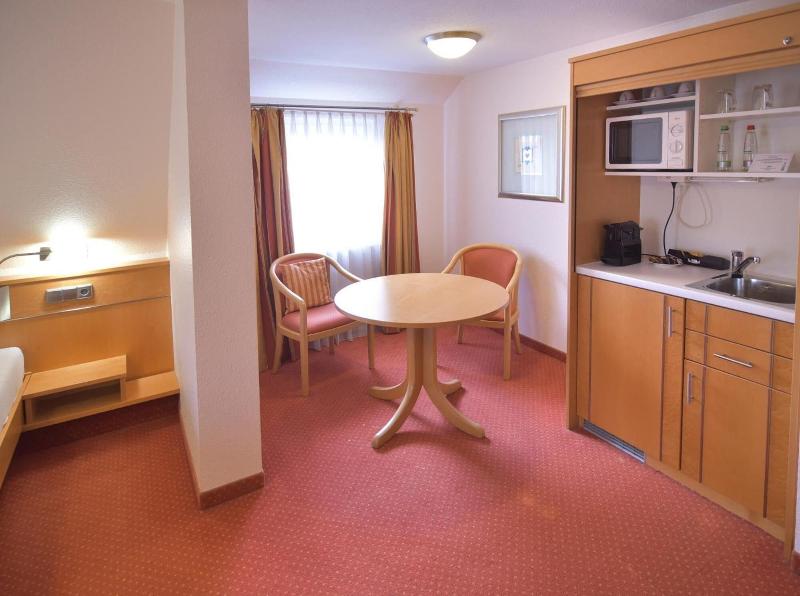 Hotel - Restaurant Hirsch image