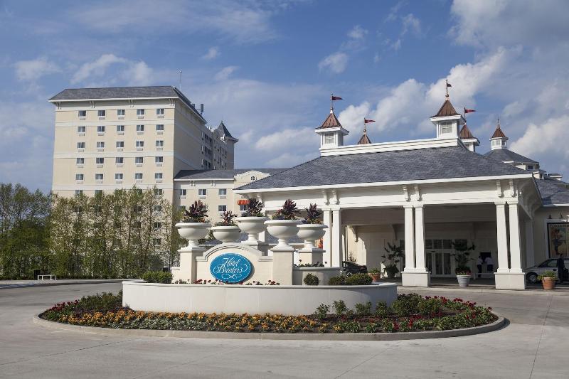 Cedar Point's Hotel Breakers image