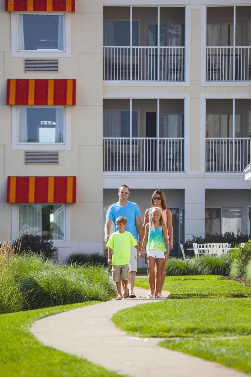 Cedar Point's Hotel Breakers image