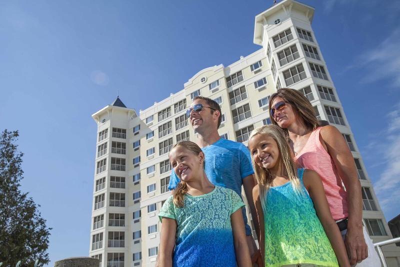 Cedar Point's Hotel Breakers image