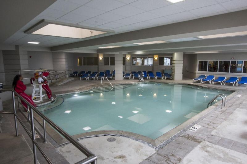 Cedar Point's Hotel Breakers image