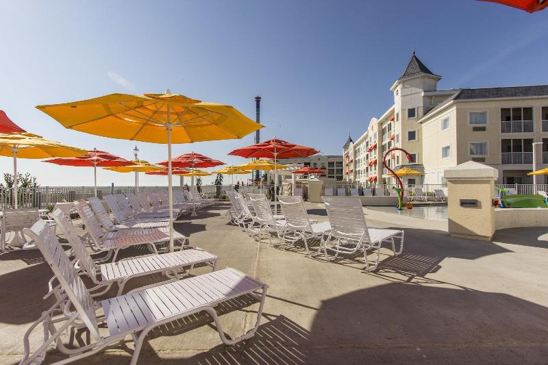 Cedar Point's Hotel Breakers image