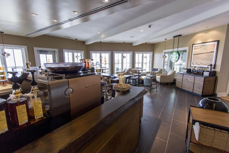 Cedar Point's Hotel Breakers image