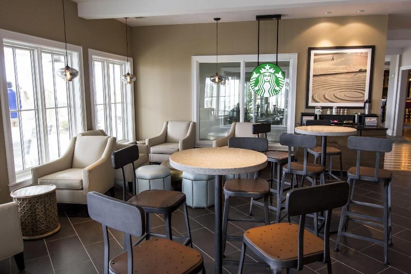 Cedar Point's Hotel Breakers image