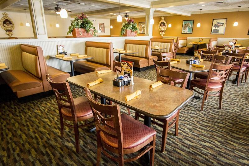 Cedar Point's Hotel Breakers image