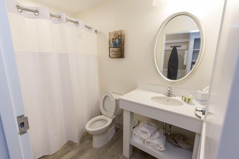 Cedar Point's Hotel Breakers image