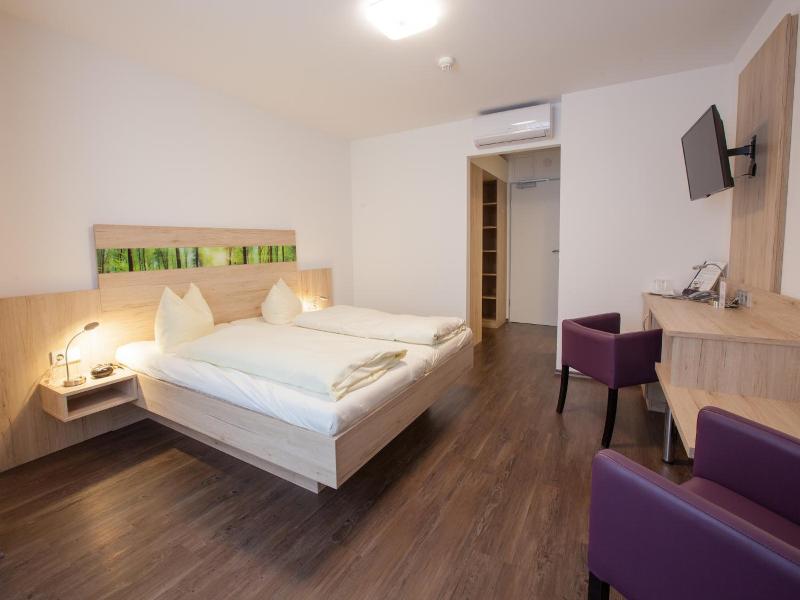 Hotel Zur Pfalz image