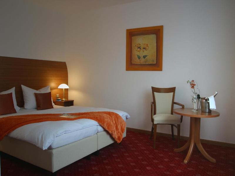 Hotel Zur Pfalz image