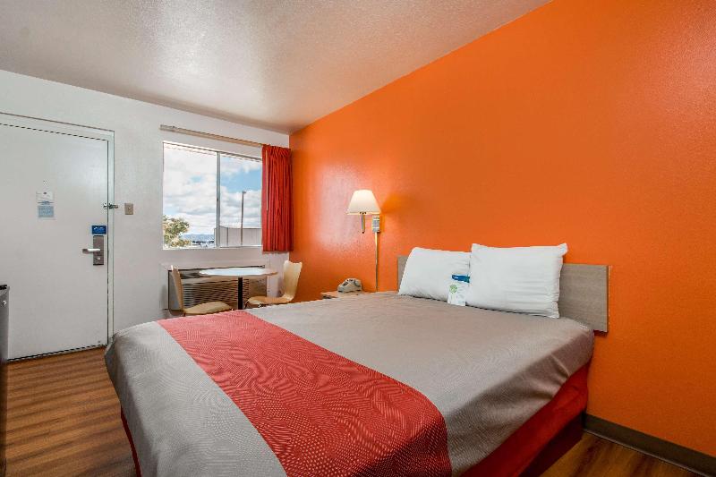 Motel 6 Van Horn, TX image