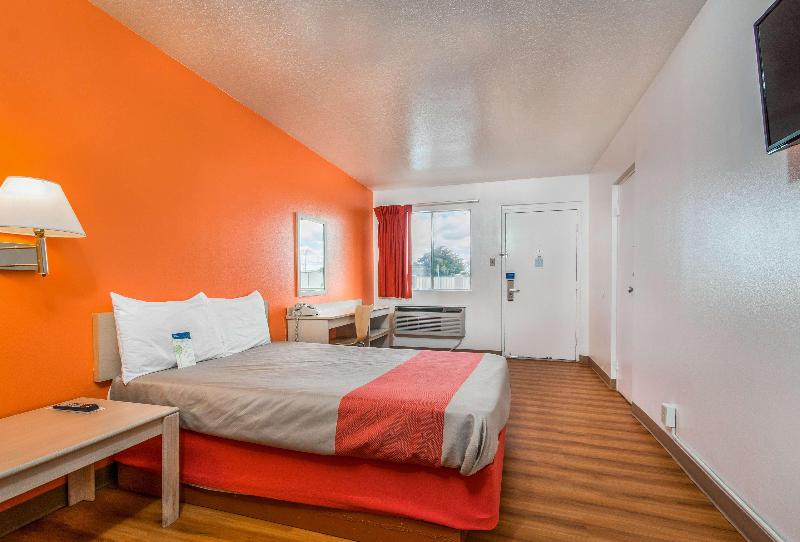 Motel 6 Van Horn, TX image