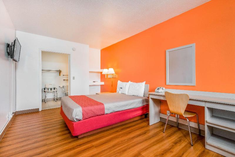 Motel 6 Van Horn, TX image