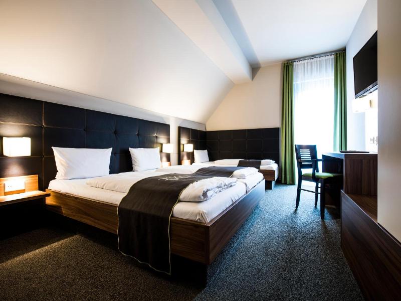 Riku Hotel Weissenhorn image