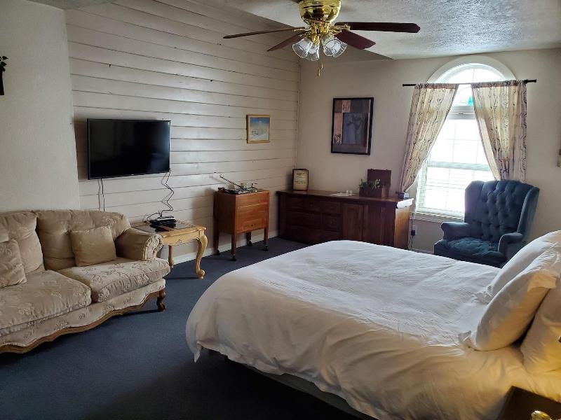 The Grist Mill Inn image