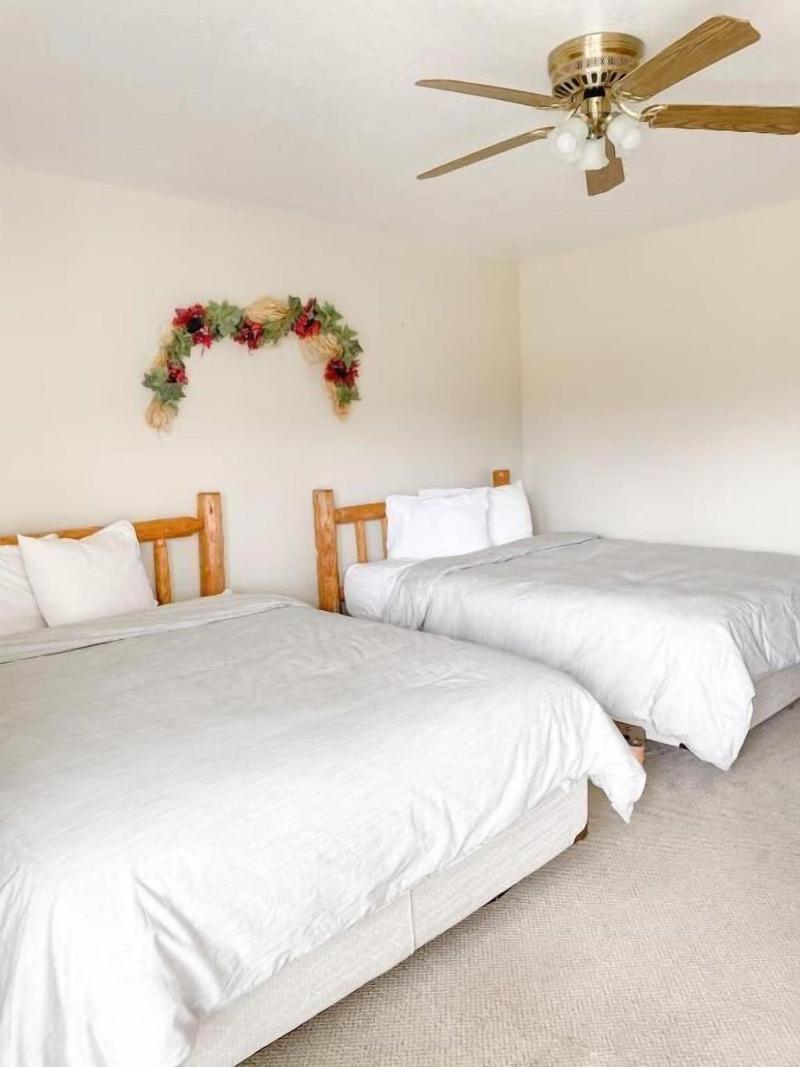 Bryce Canyon Livery Bed & Breakfast image
