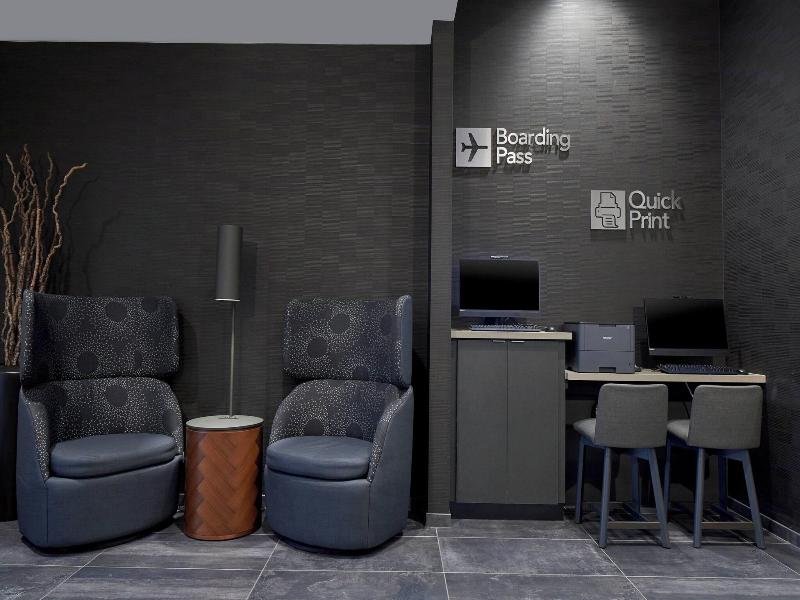 Courtyard by Marriott Baltimore Downtown/McHenry R image