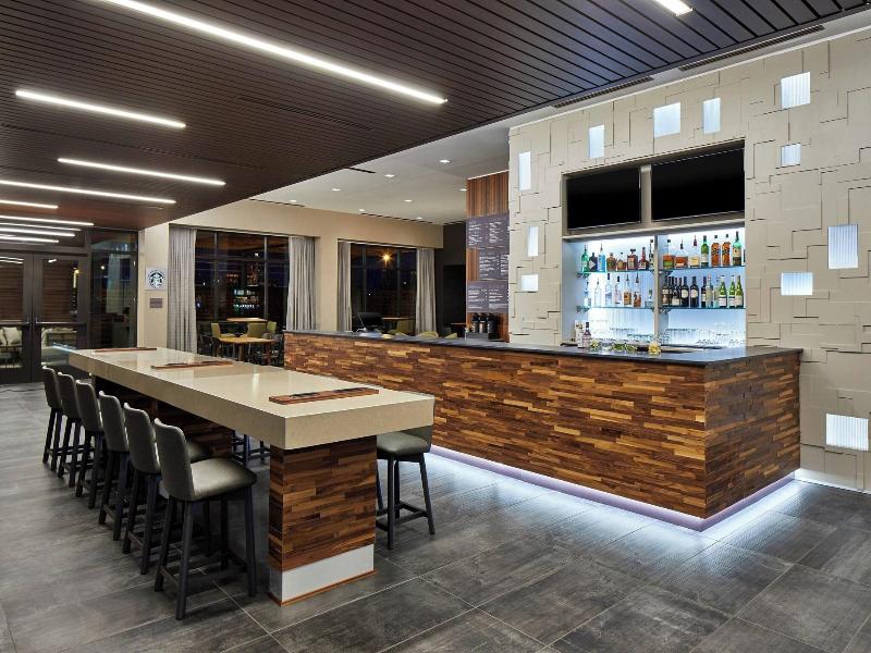 Courtyard by Marriott Baltimore Downtown/McHenry R image