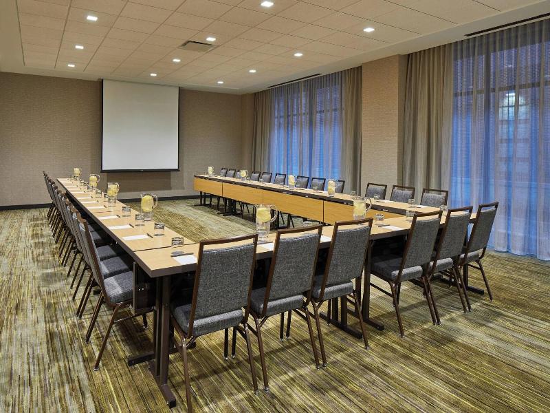 Courtyard by Marriott Baltimore Downtown/McHenry R image