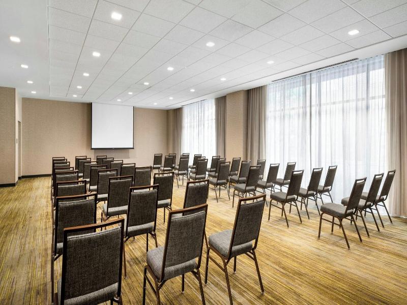 Courtyard by Marriott Baltimore Downtown/McHenry R image