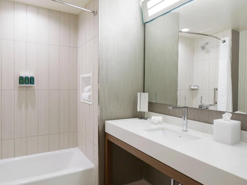 Courtyard by Marriott Baltimore Downtown/McHenry R image