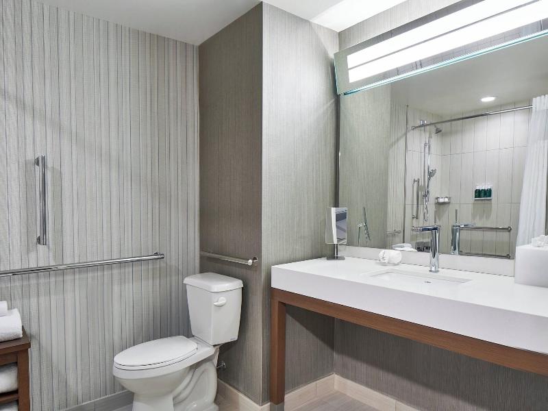 Courtyard by Marriott Baltimore Downtown/McHenry R image