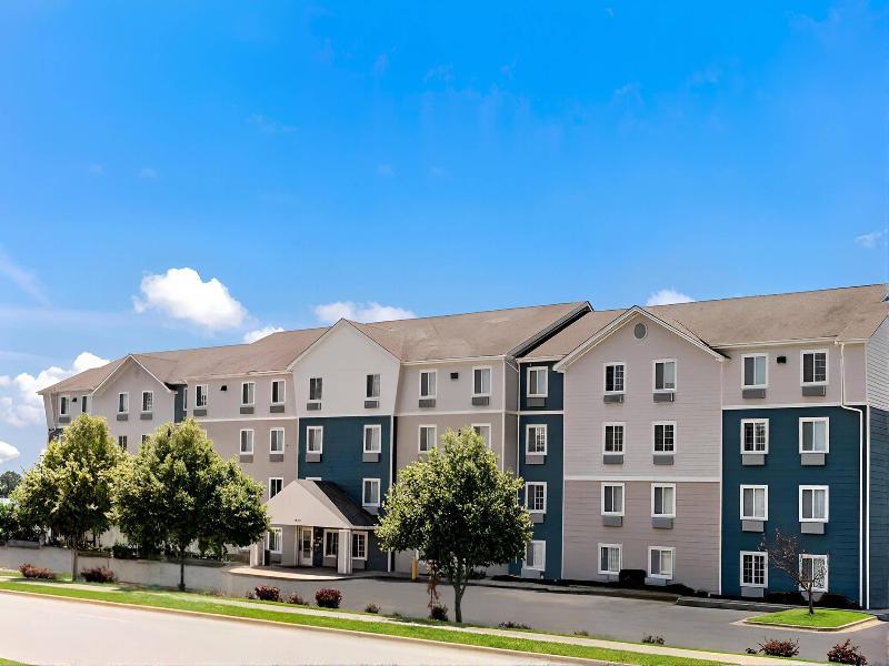 Woodspring Suites Springdale image