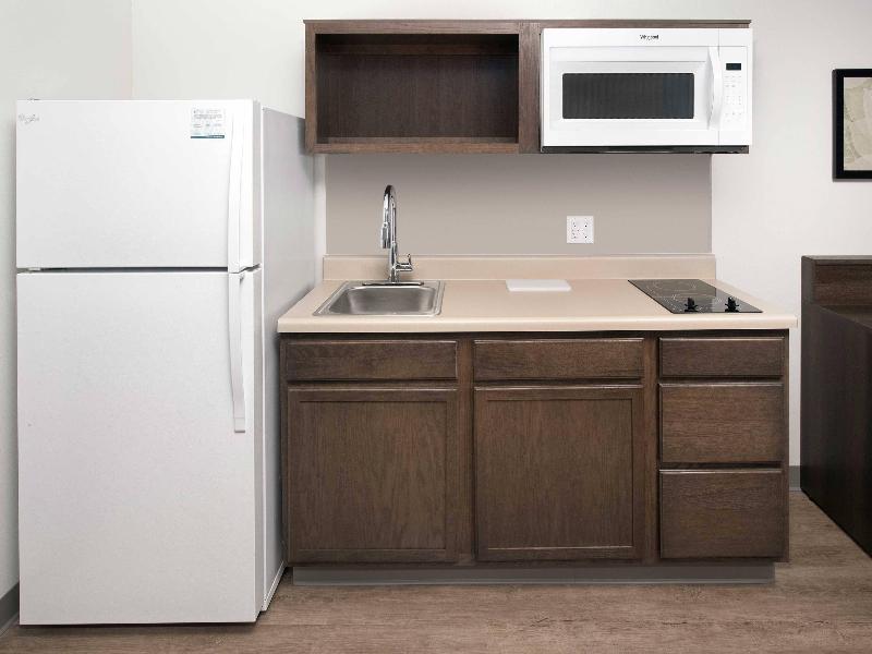 Woodspring Suites Springdale image