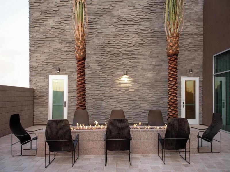 Courtyard By Marriott Mesa At Wrigleyville West image