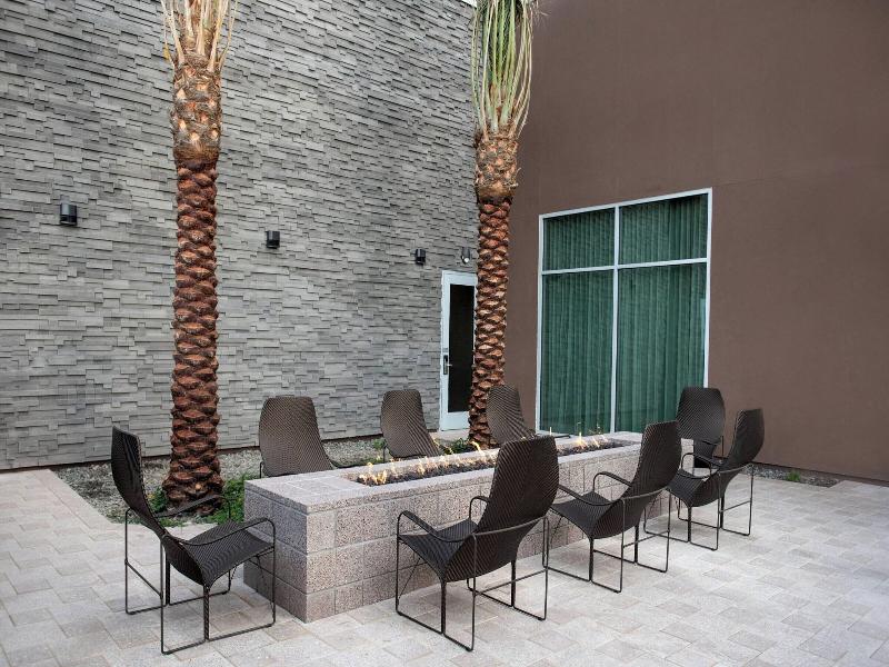 Courtyard By Marriott Mesa At Wrigleyville West image