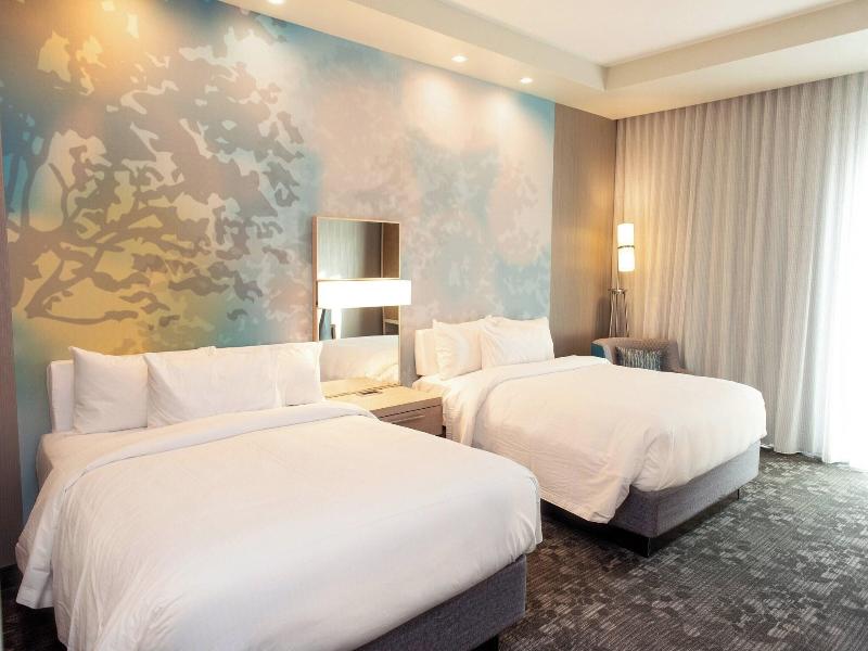 Courtyard By Marriott Mesa At Wrigleyville West image