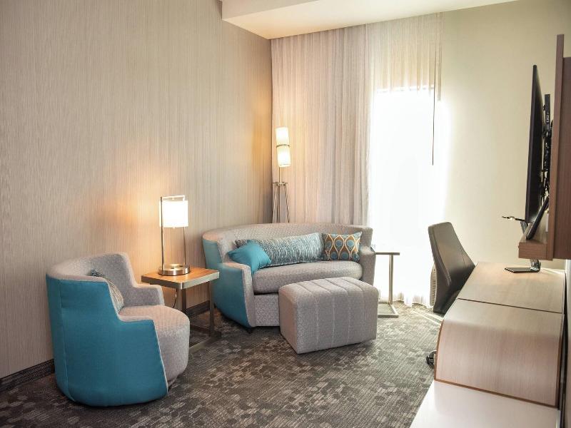 Courtyard By Marriott Mesa At Wrigleyville West image