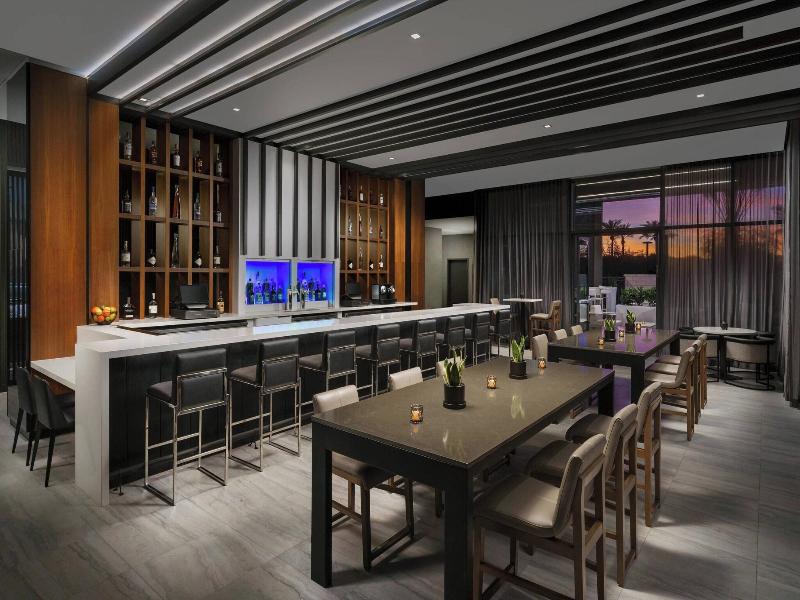 Ac Hotel By Marriott Scottsdale North image