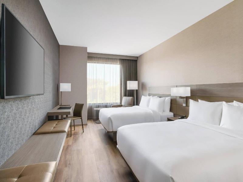 Ac Hotel By Marriott Scottsdale North image