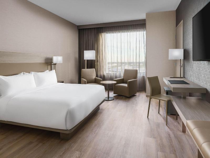 Ac Hotel By Marriott Scottsdale North image